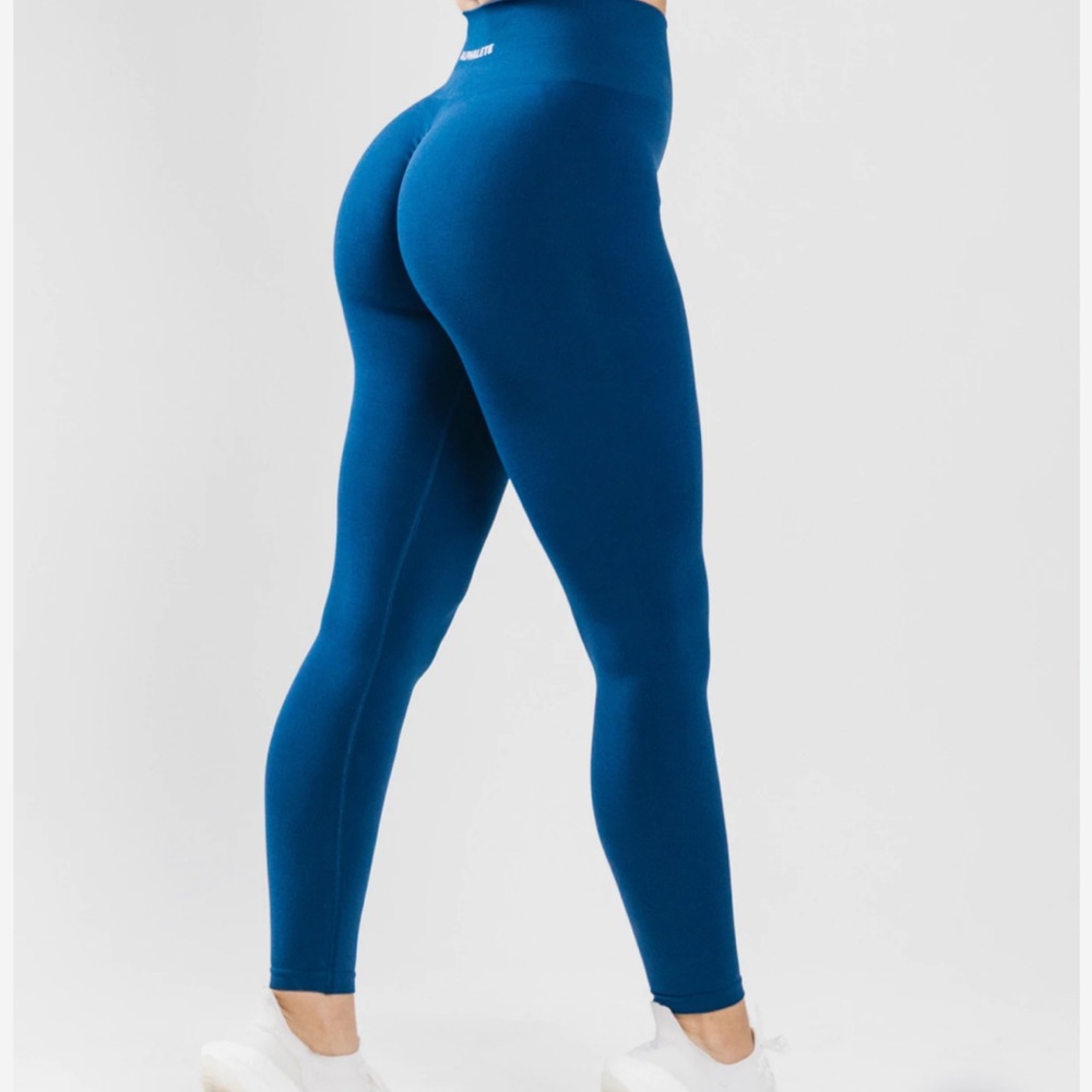 AMPLIFY LEGGING